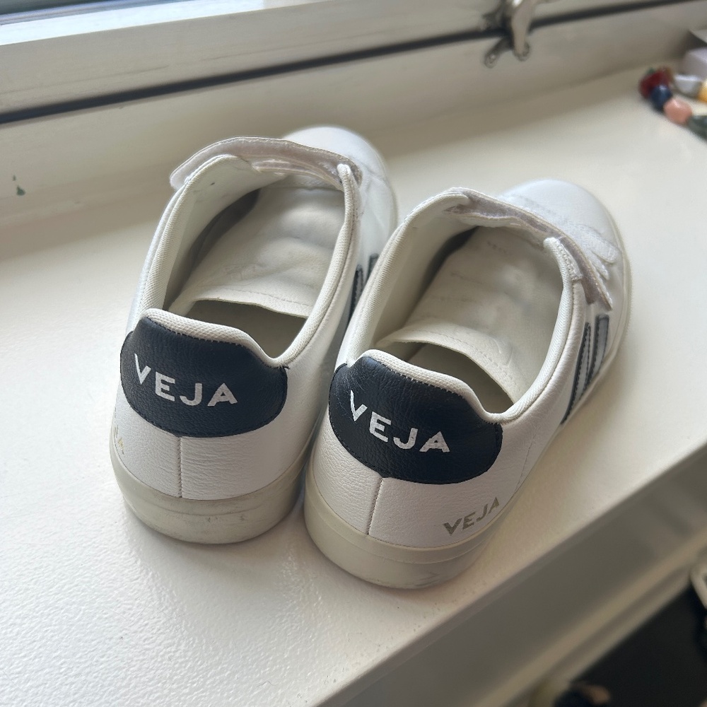 COPY - Veja Sneakers